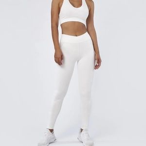 L’Couture white leggings Alo yoga style